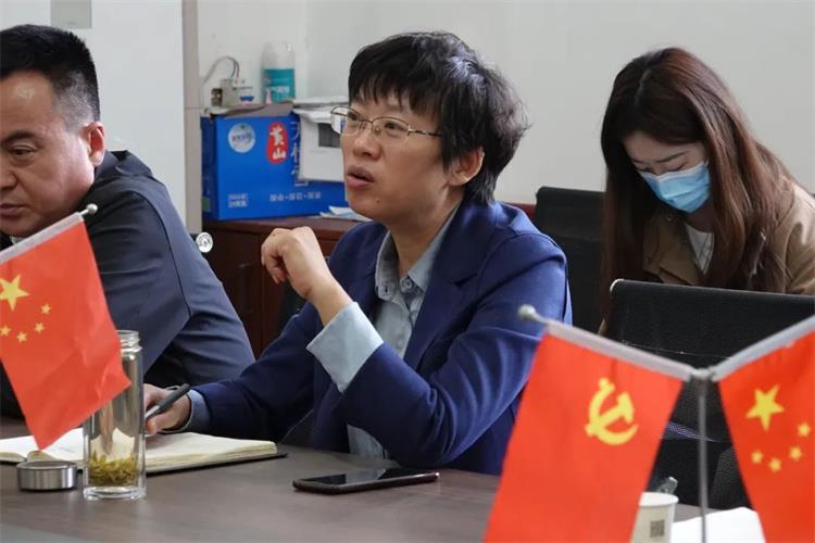 梁山縣縣委常委、常務(wù)副縣長張建芬蒞臨正陽集團(tuán)調(diào)研指導(dǎo)工作